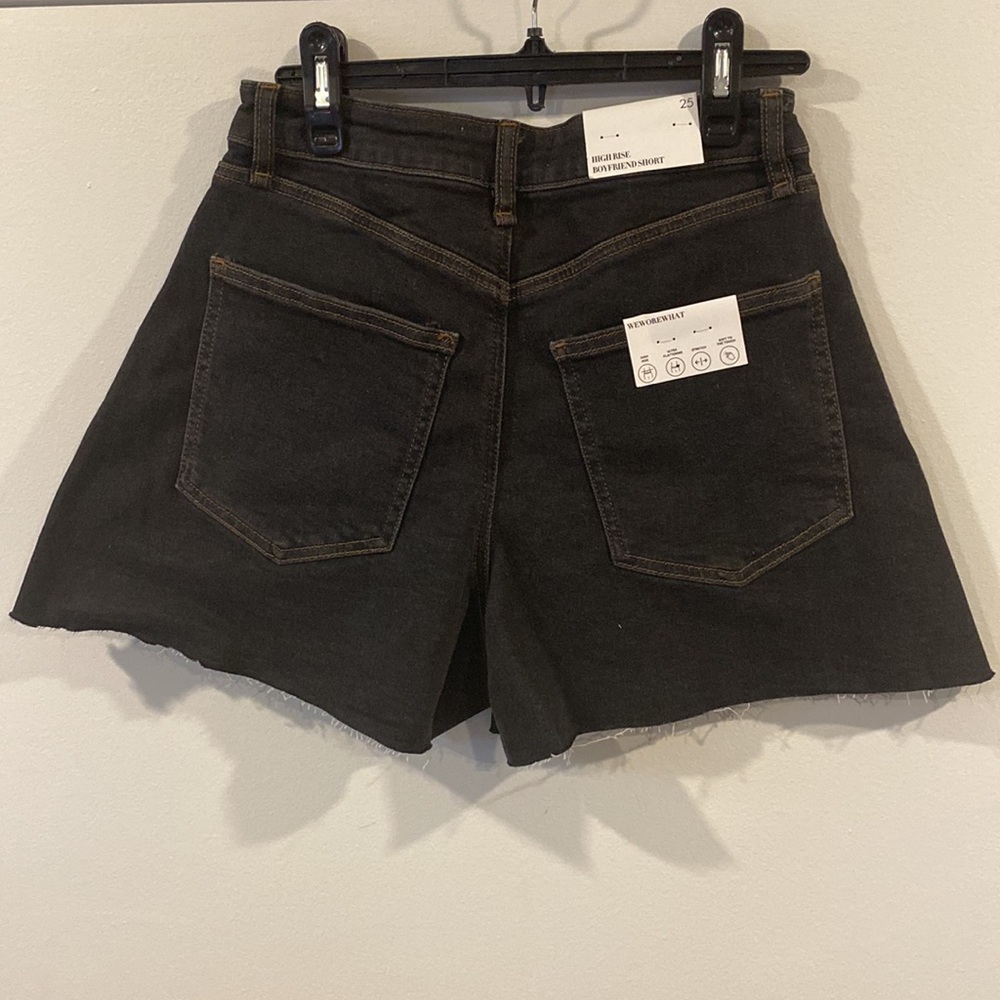 WEWOREWHAT BahBah High Rise Boyfriend Black Jean Shorts Size 25 - Picture 8 of 10